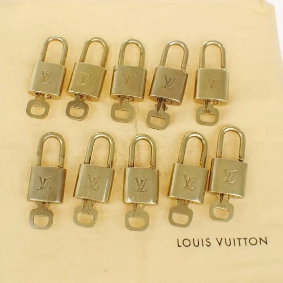 LOUIS VUITTON LV 10 SET PADLOCK KEY BAG CHARM CADENA GOLD PLATED FRANCE 80EB424 - Picture 1 of 4